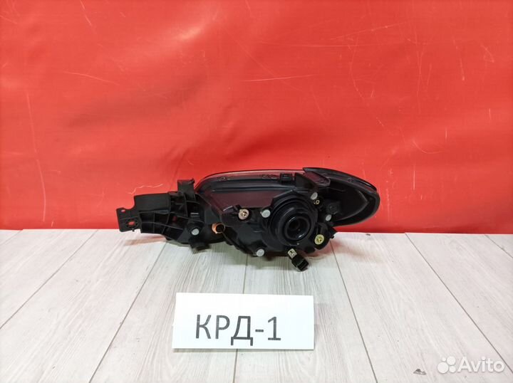 Фара правая Mitsubishi Outlander 1 2003-2008