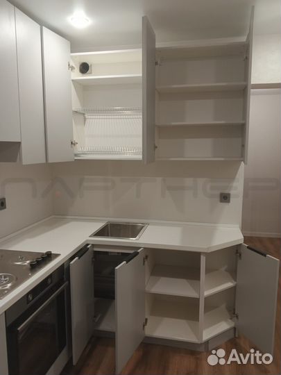 Угловая кухня от фабрики