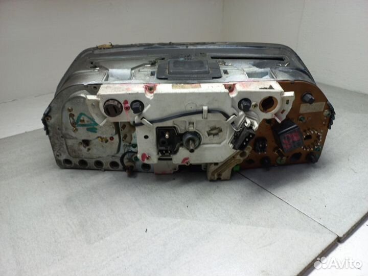 Панель приборов