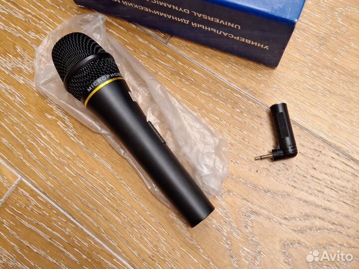 Микрофон для караоке BBK dm-130