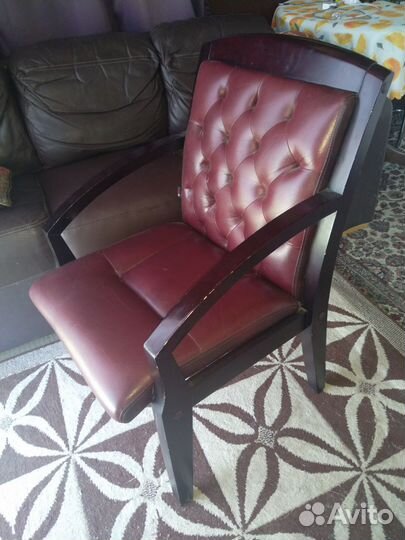 Кресло рабочее кожаное