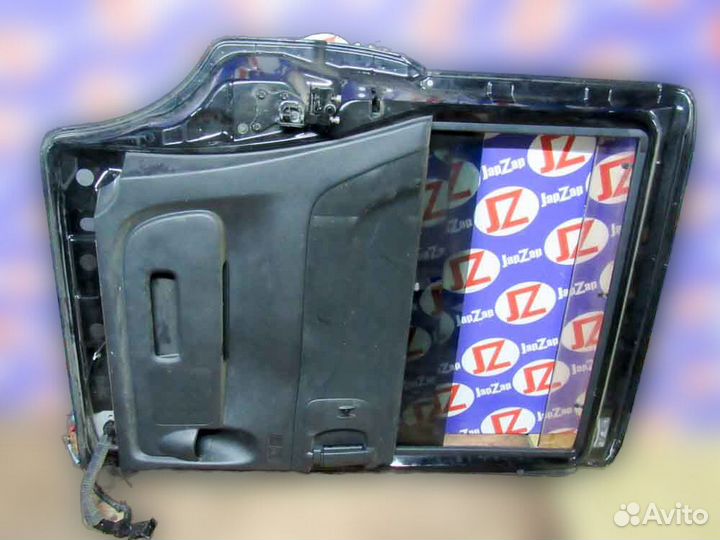 Дверь задняя левая nissan serena NC25 ниссан серен