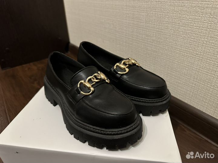 Женские лоферы