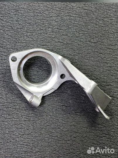 Крепление (основание) стартера лодочного мотора Yamaha 25-30, 2 такта