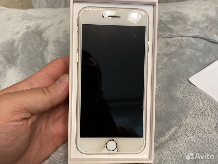 Телефон iPhone 8 64 gb