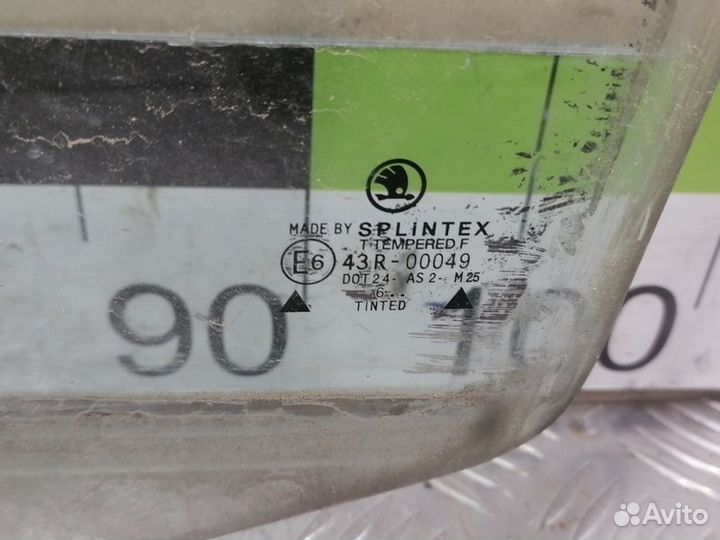 Стекло двери задней левой Skoda Octavia 2000 2011