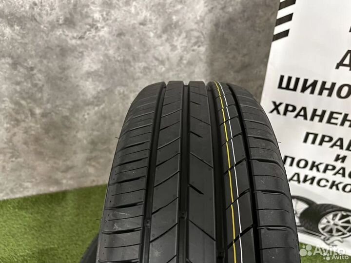 Kumho Ecsta HS52 185/55 R15 82H