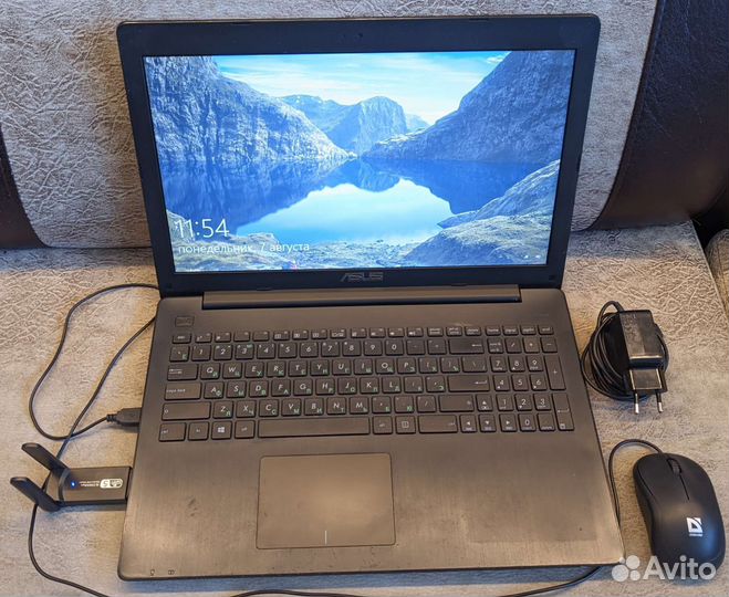 Ноутбук Asus F553M