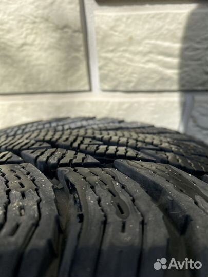 Колеса в сборе r18 зимние