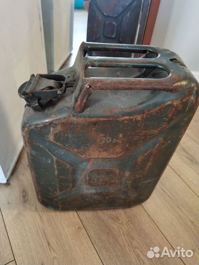 Канистра для бензина 20л 1985г