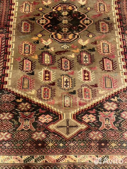 Иранский ковёр из шерсти и шёлка