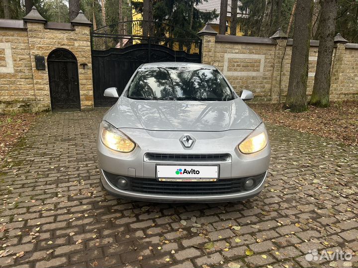 Renault Fluence 1.6 AT, 2011, 320 000 км