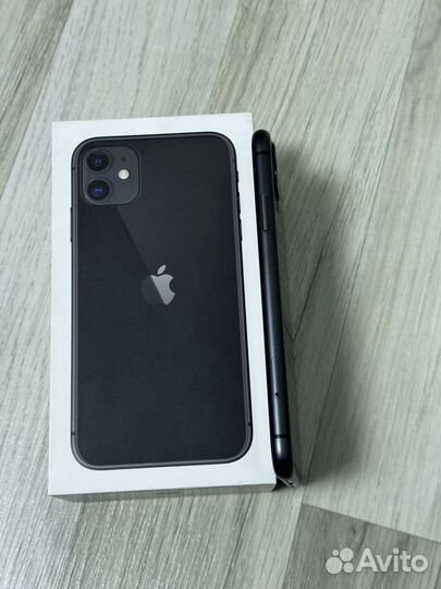 iPhone 11, 64 ГБ