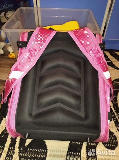 Школьный рюкзак в идеальном состоянии