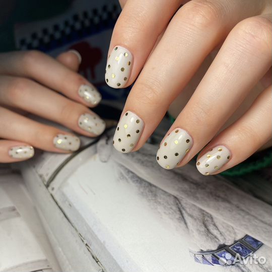 Маникюр, педикюр, наращивание ногтей