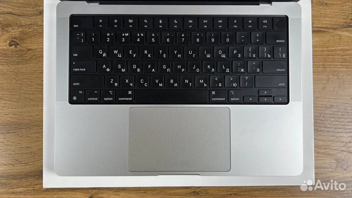 MacBook Pro 14 M1 Pro 16/512 новый silver