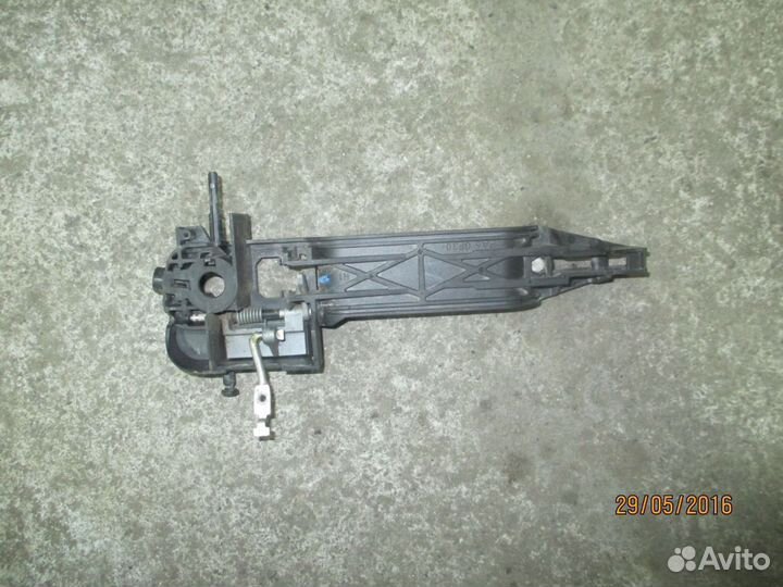 Кронштейн ручки передней правой двери Форд Фьюжен