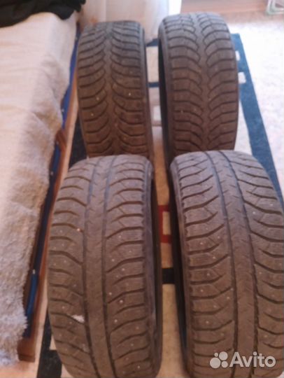 Hawkway HK859 215/50 R17 19B