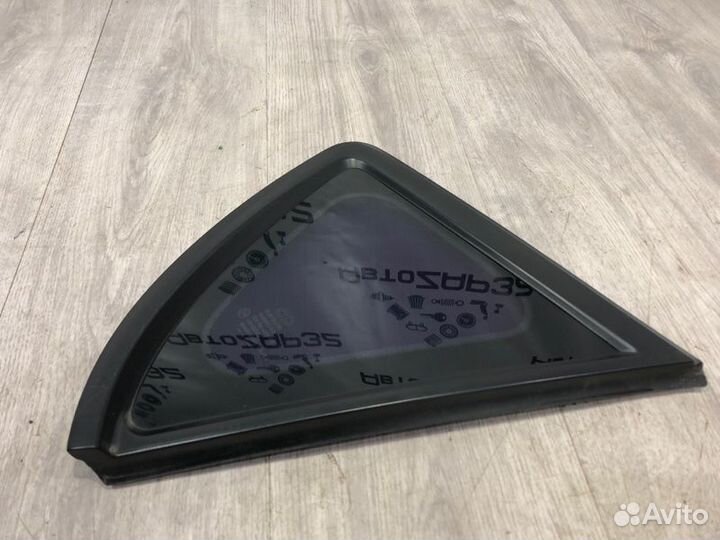 Форточка задняя правая Kia Ceed хэтчбек G4FC 2010