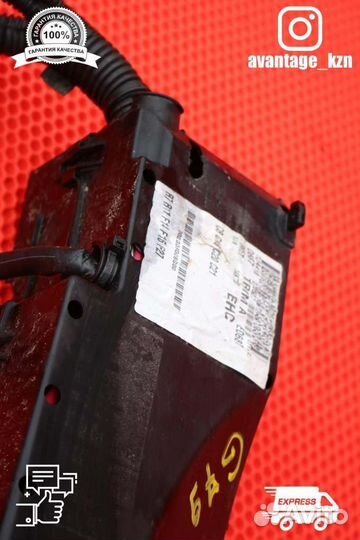 Блок предохранителей под капот Ford Focus 2 1.8