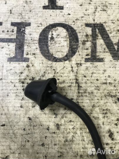 Форсунка омывателя зад стекла Nissan Pathfinder