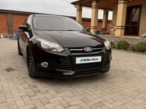 Ford Focus 1.6 AMT, 2011, 318 000 км, с пробегом, цена 800 000 руб.