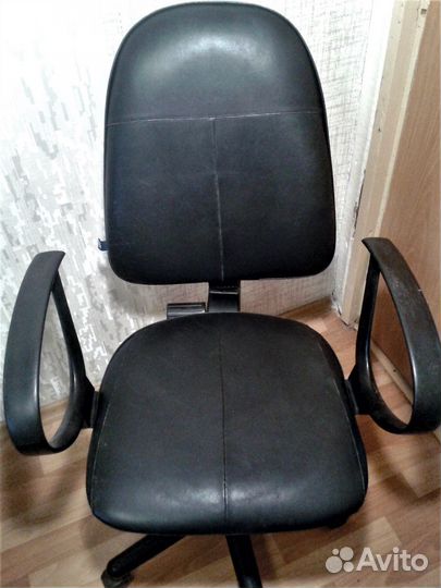 Компьютерный стул кресло