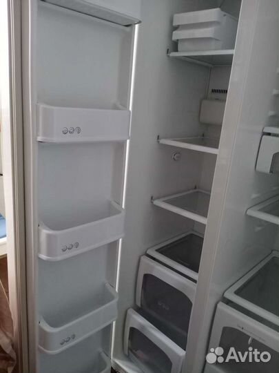 Холодильник бу LG side by side