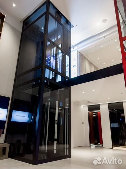 Лифт в торговом центре от производителя