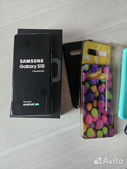 Samsung Galaxy S10, 8/256 ГБ
