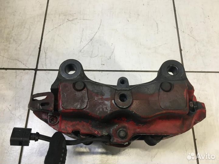 Суппорт задний левый Audi Q7 4LB