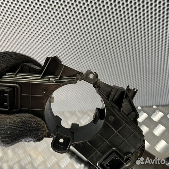 Переключатель подрулевой Opel Astra