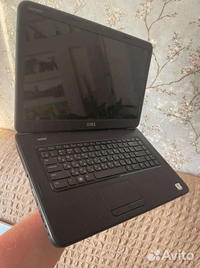 Dell inspirion 5040, AMD E450/4gb/320gb /2gb AMD R