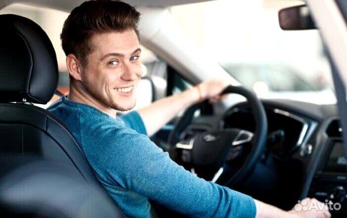 Перегонщик каршеринга в ночь