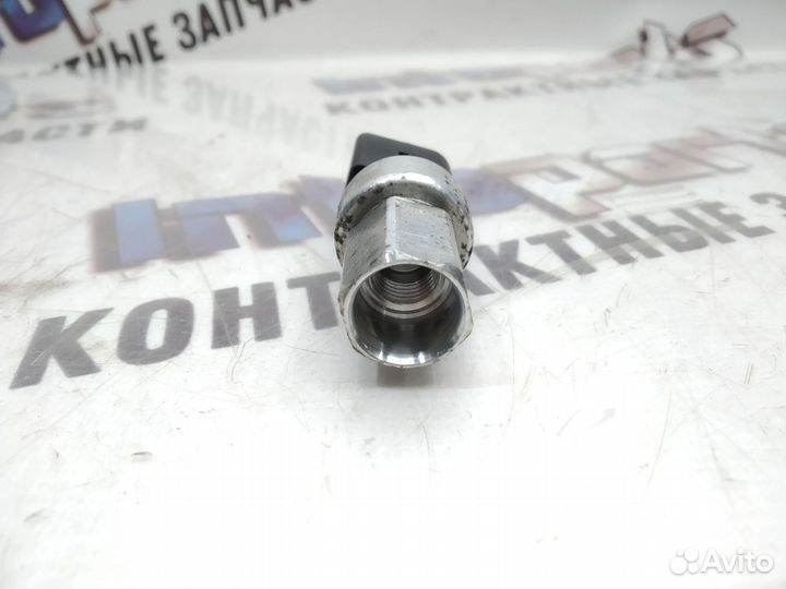 Датчик давления фреона кондиционера Volkswagen