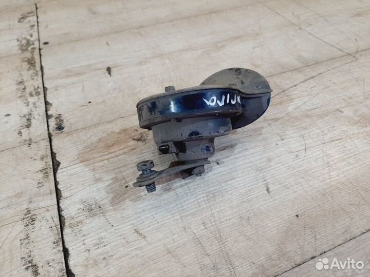 Сигнал звуковой передний Toyota Carina AT192 1