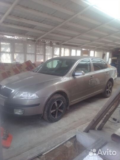 Skoda Octavia 1.6 AT, 2007, 375 000 км