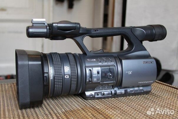 Видеокамера сони bcr vx2200e. Sony dcr-vx2200e hdmi. Sony 2200. Sony hdr- vx2200e. Sony 2200.