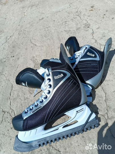 Коньки хоккейные 42 размер