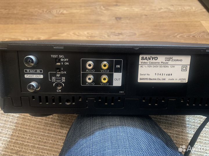 Видеомагнитофон sanyo