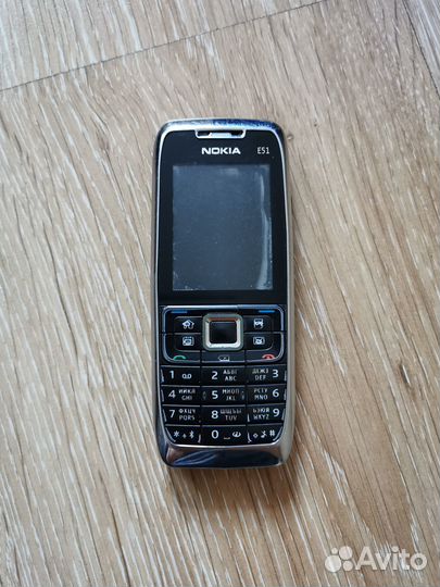 Nokia E51