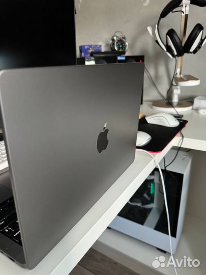 Macbook pro 14 m2 max 32gb 1tb