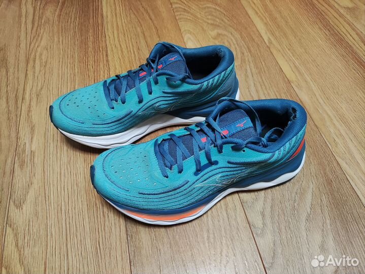 Кроссовки Mizuno wave Skyrise 04