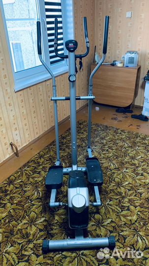 Эллиптический тренажер