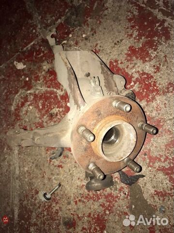 Кулак передний правый Форд Фокус 2