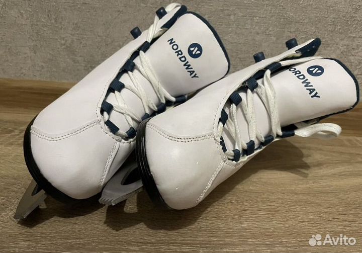 Коньки фигурные