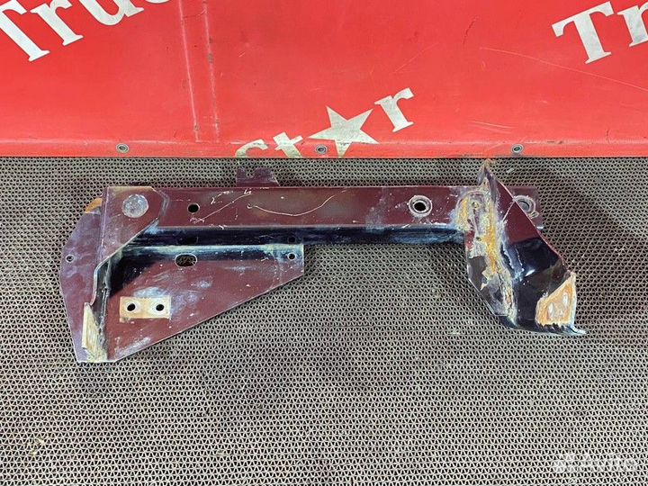 Кронштейн ящика акб Daf XF105