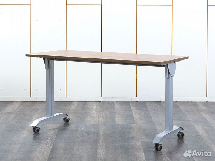 Офисный стол прямой