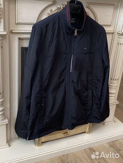 Фирменная ветровка,куртка Tommy Hilfiger