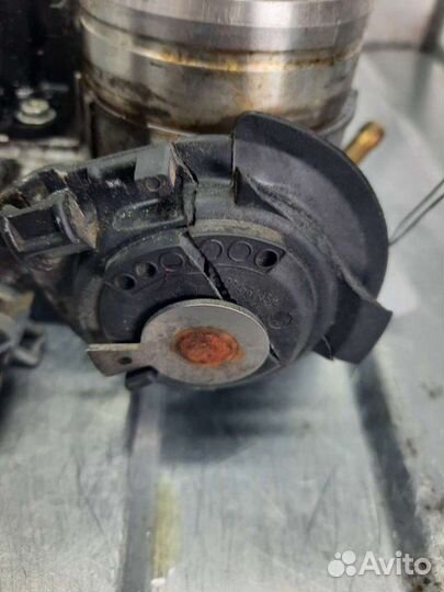 Дроссельная заслонка Volkswagen Golf 4 1.6 2001